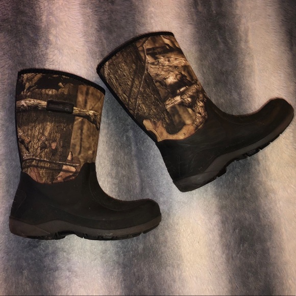 Kamik Bushman V Rubber Boots - Picture 1 of 1